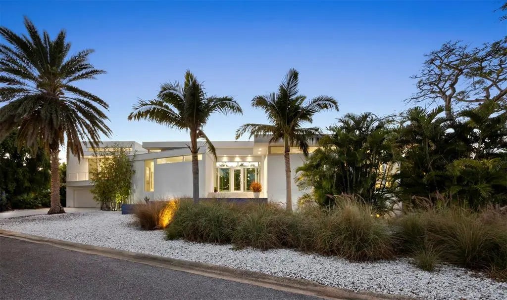 1235 Center Place, SARASOTA