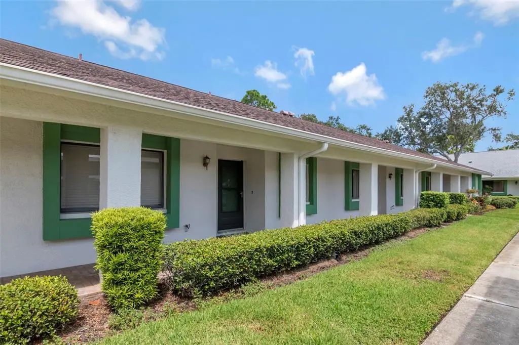2569 Laurelwood Drive 11b, CLEARWATER