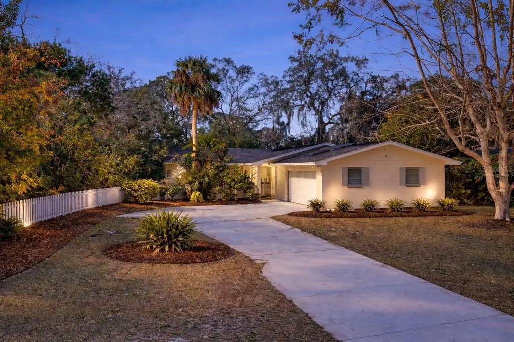 2900 Woodbridge Lane, ORLANDO