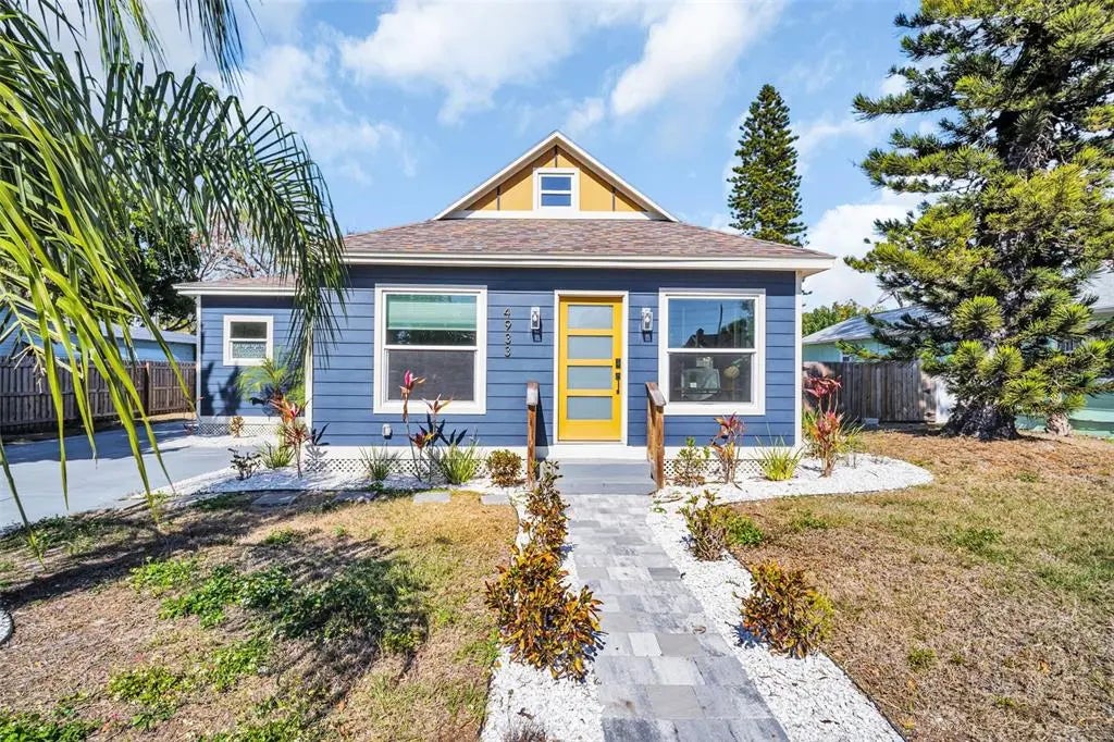 4933 Newton Avenue S, GULFPORT