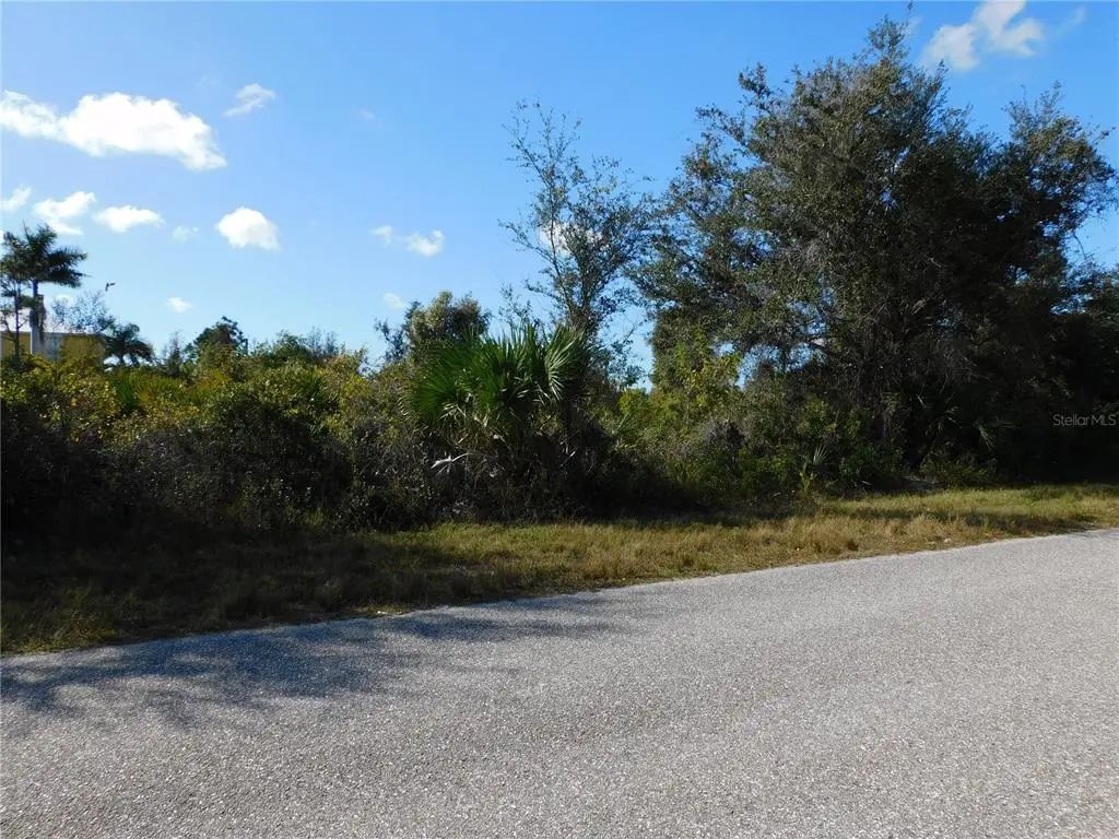 14009 Paris Lane, PORT CHARLOTTE