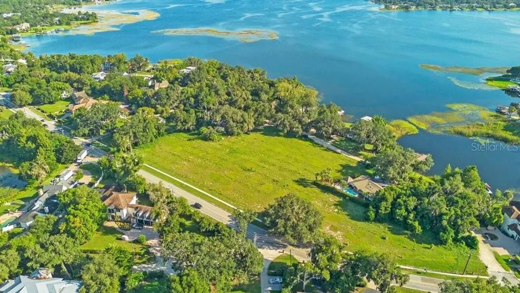 618 Ridgewood Drive, WINDERMERE