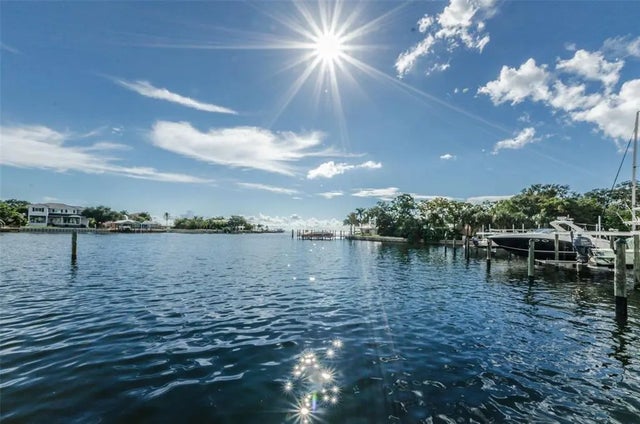 1325 Snell Isle Boulevard Ne 611, ST PETERSBURG