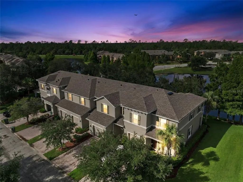 209 Aston Grande Drive, DAYTONA BEACH