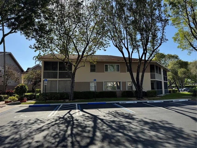 7557 Trent Drive 213, FORT LAUDERDALE