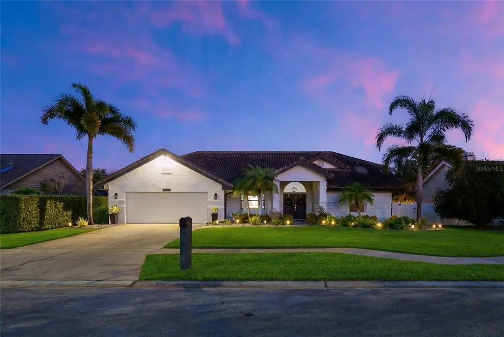 3347 Lake Shore Lane, CLEARWATER