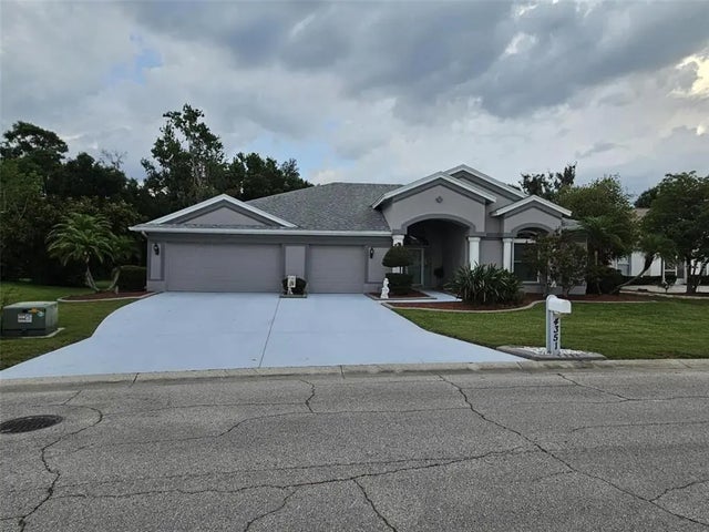 4351 Winding Oaks Circle, MULBERRY