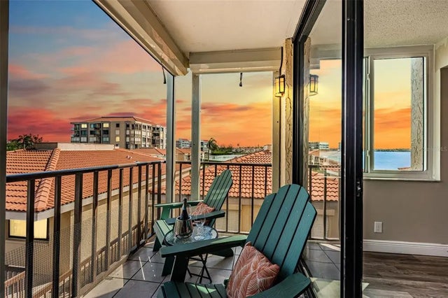 6158 Palma Del Mar Boulevard S 306, ST PETERSBURG