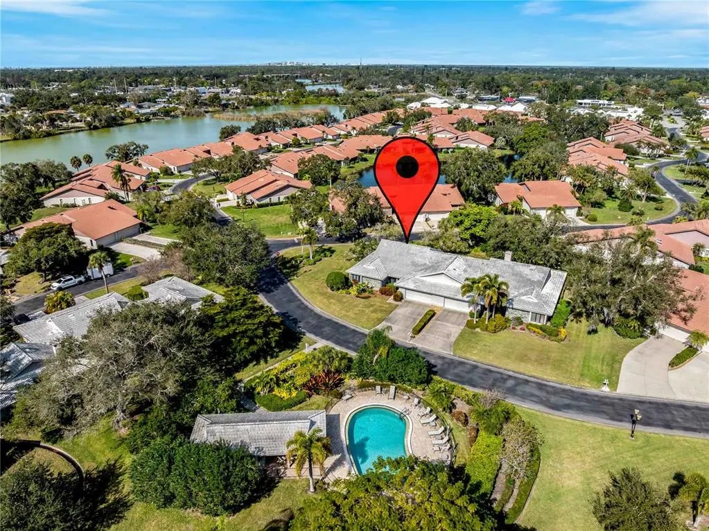 3851 Wilshire Drive 9, SARASOTA