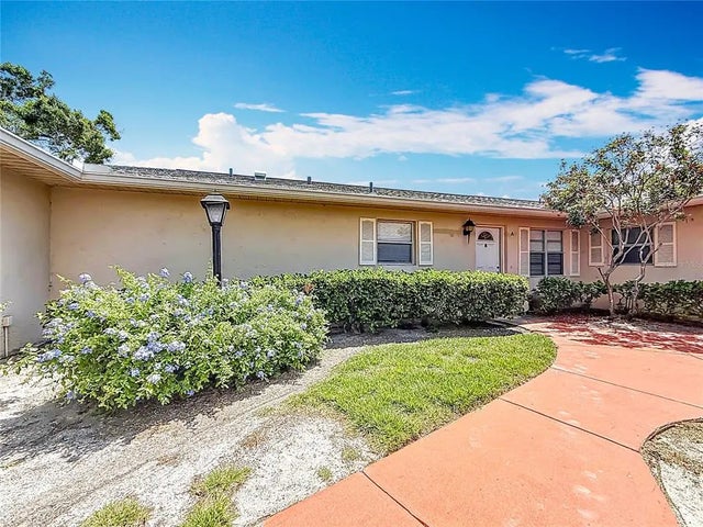2188 Corinne Court S A, ST PETERSBURG