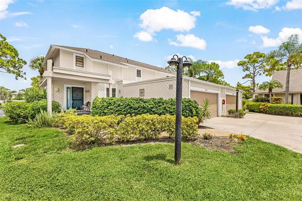 7917 Pinegrove Court 1, SARASOTA