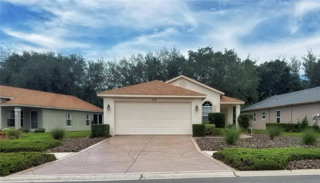 259 Center Oak Circle, SPRING HILL