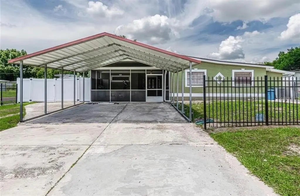 8502 Trammell Trail, TAMPA