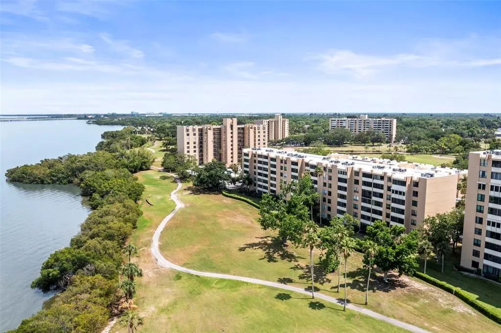 2617 Cove Cay Drive 206, CLEARWATER