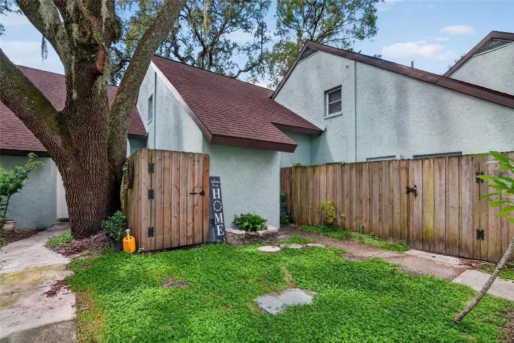 5601 Ashley Oaks Drive 6, TAMPA