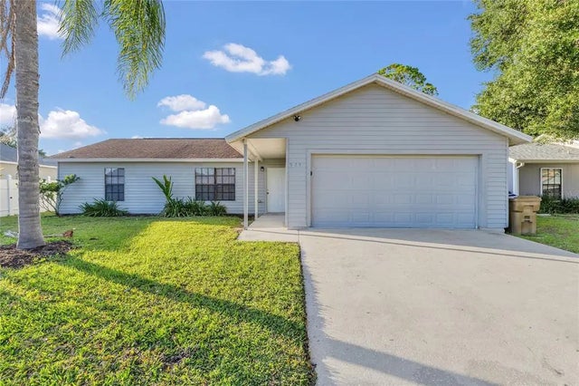 975 Derbyshire Drive, KISSIMMEE