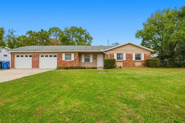 2523 Lake Ellen Lane, TAMPA