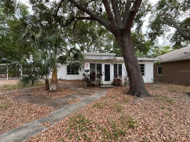 4050 Iris Street N, ST PETERSBURG
