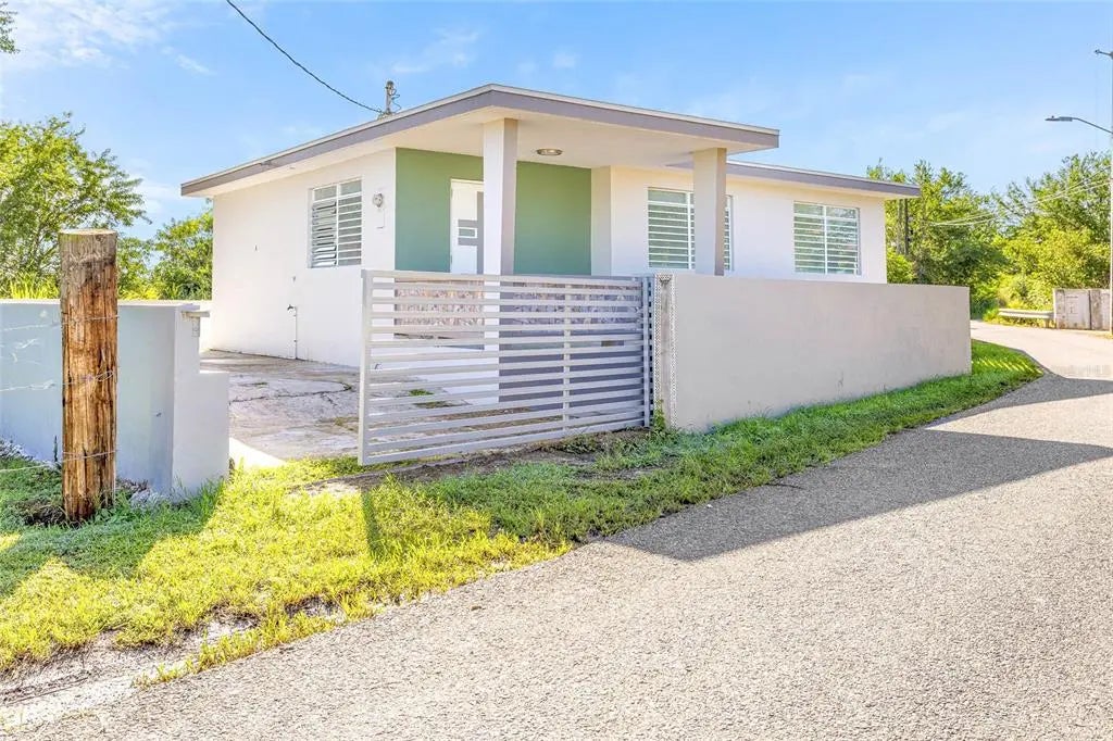 Carr 681 Km.hm 11.7 Bo. Islote Sec Melilla, ARECIBO