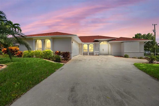 2223 Se 10th Lane, CAPE CORAL