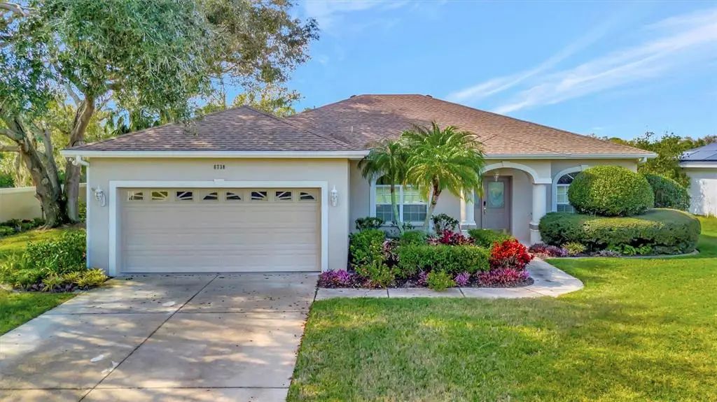 6738 Peach Tree Creek Road, BRADENTON