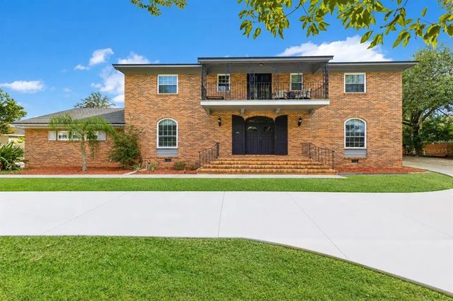 811 Fairlington Drive, LAKELAND