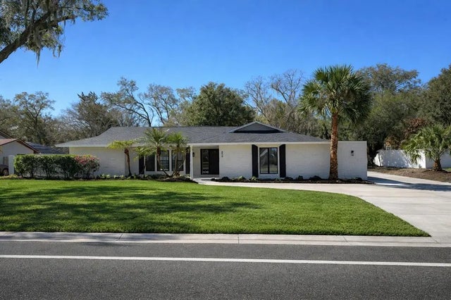 858 Errol Parkway, APOPKA