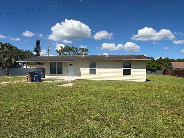 2253 11th Terrace, LEHIGH ACRES