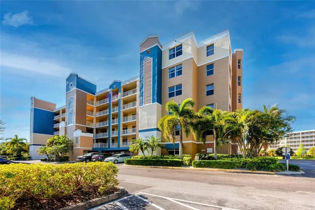960 Starkey Road 3106, LARGO