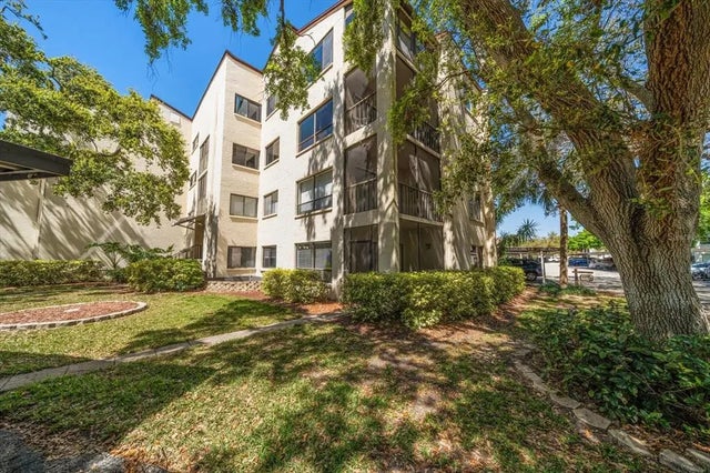 700 Starkey Road 1111, LARGO