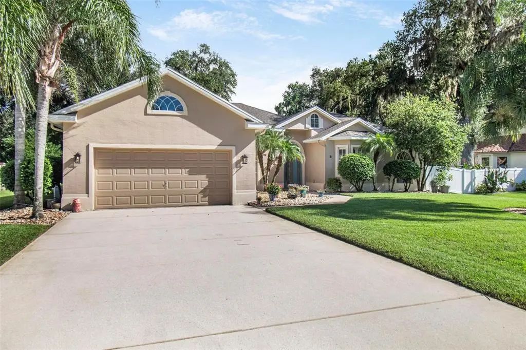 8 River Oaks Way, PALM COAST