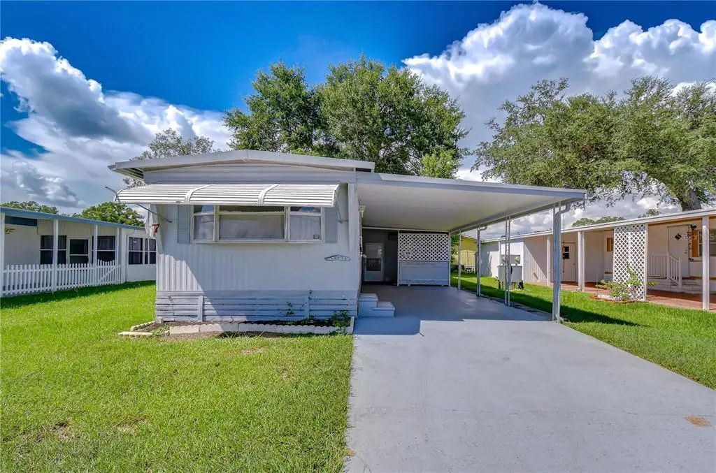 38651 Windflower Avenue, ZEPHYRHILLS