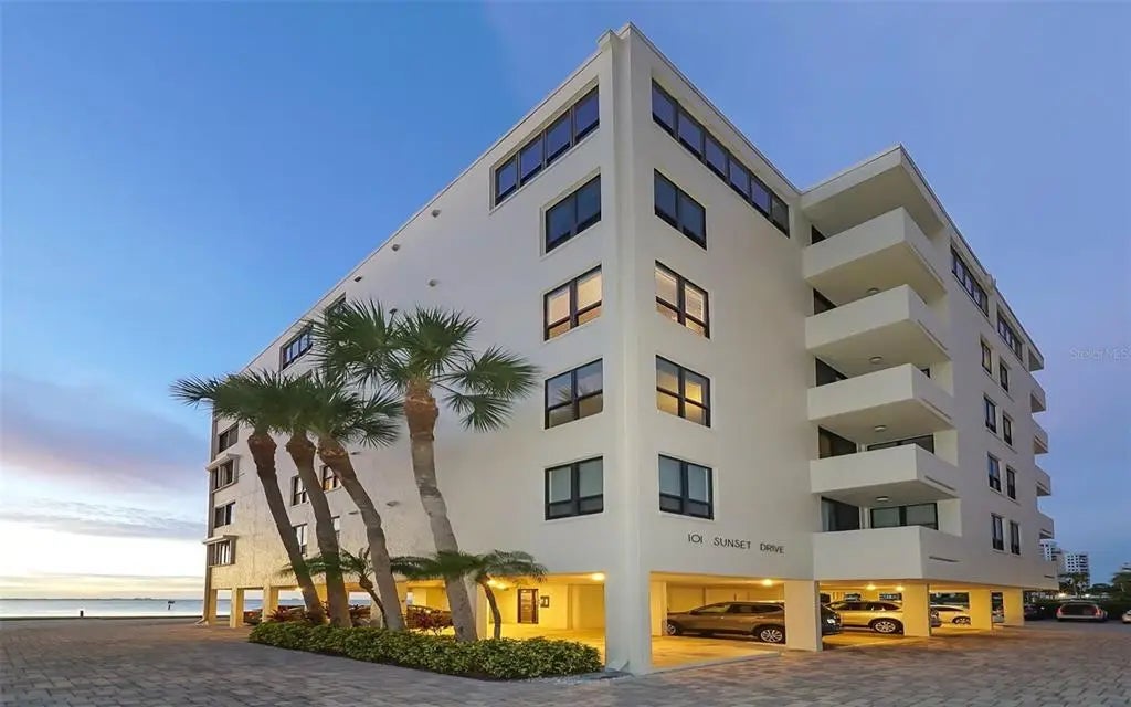 101 Sunset Drive 301, SARASOTA