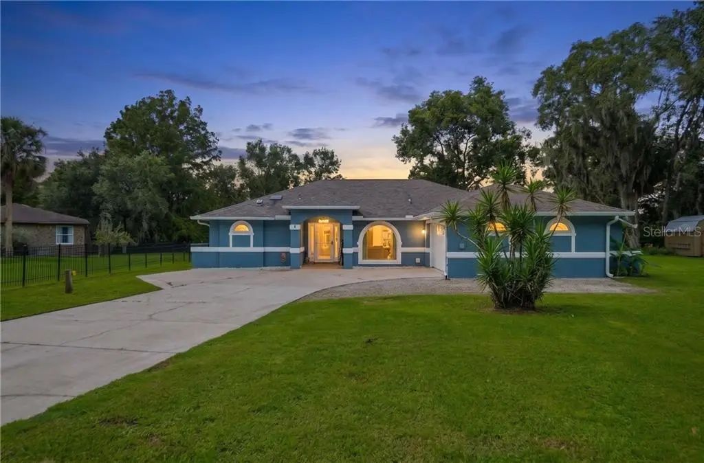 9570 E Tsala Apopka Drive, Floral City