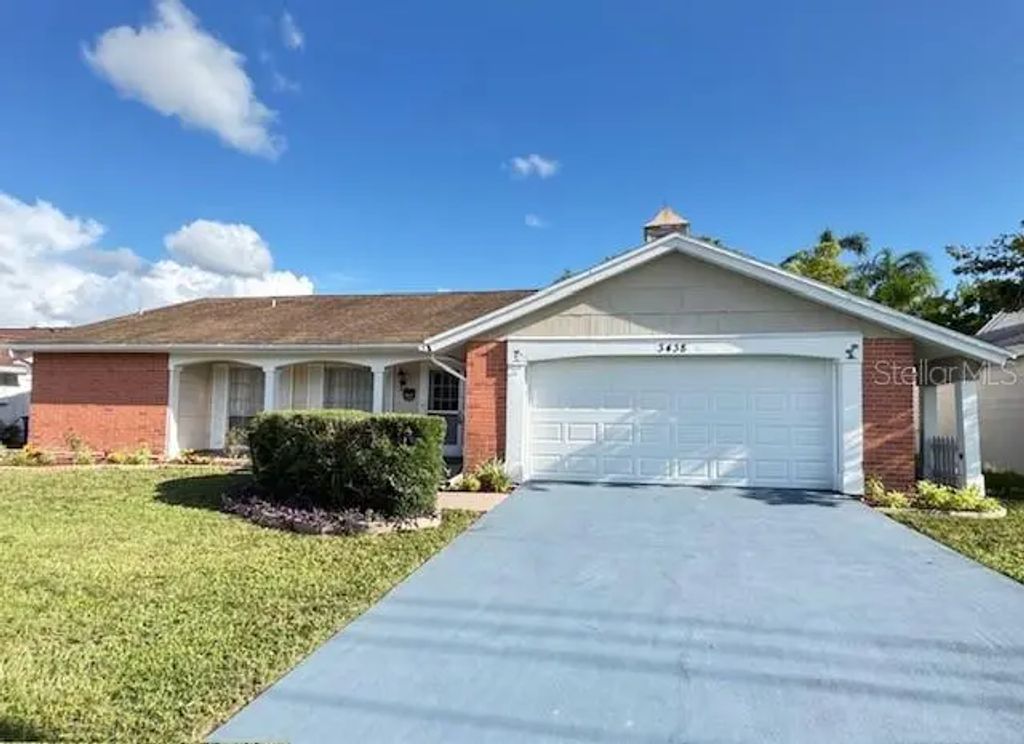 3438 Moog Road, HOLIDAY
