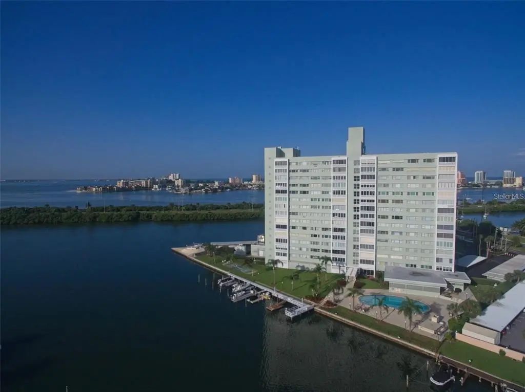 31 Island Way 408, CLEARWATER BEACH