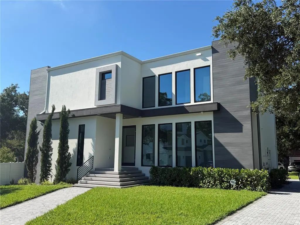 8103 N River Shore Drive, TAMPA