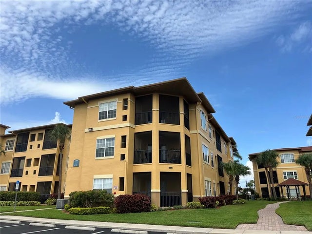 4305 Bayside Village Drive 301, TAMPA
