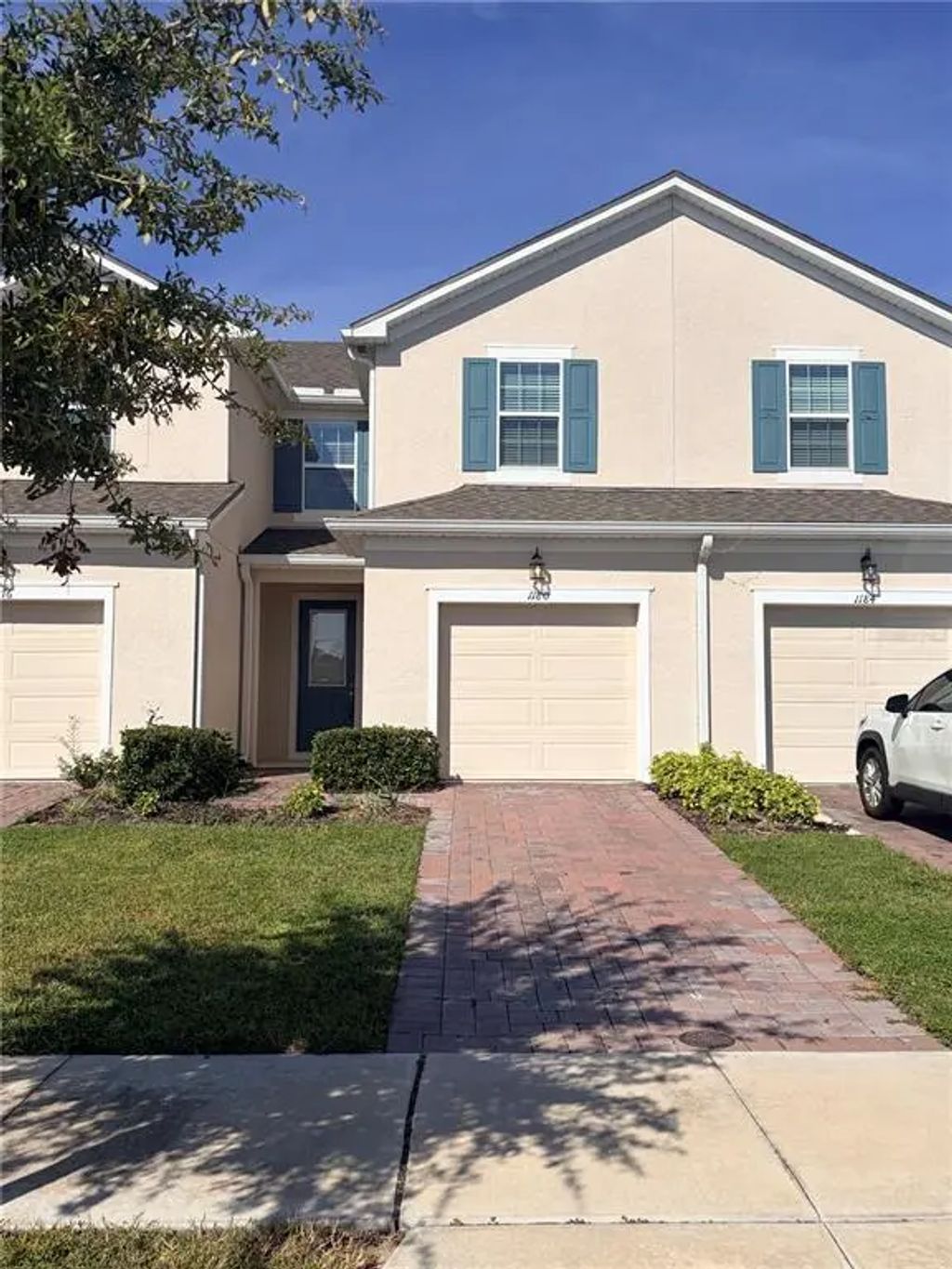 1180 Lakeshore Breeze Place, KISSIMMEE