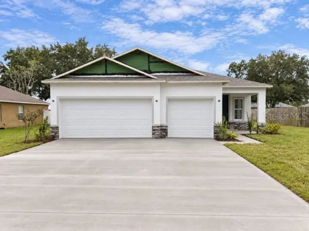 28 Wood Acre Lane, PALM COAST