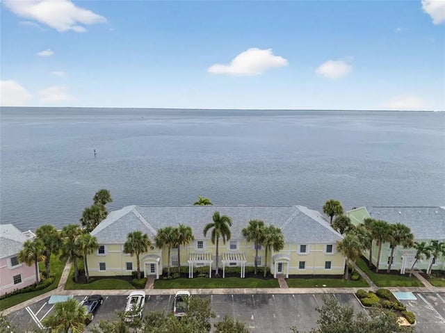 4720 Coquina Key Drive Se C, ST PETERSBURG
