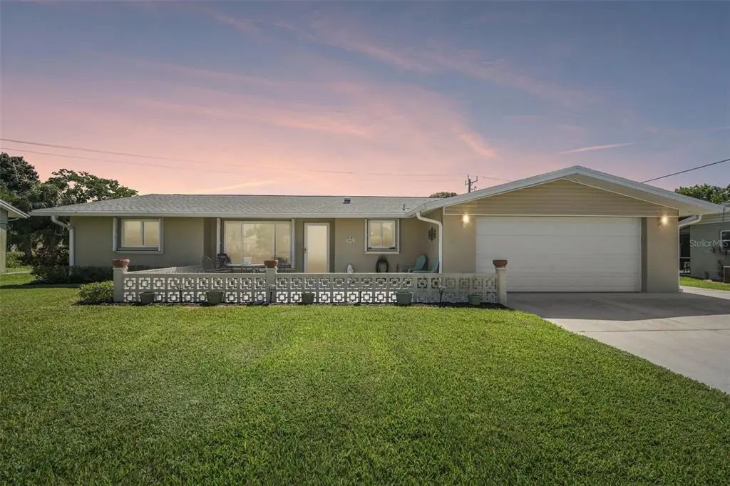 106 Algiers Drive, VENICE