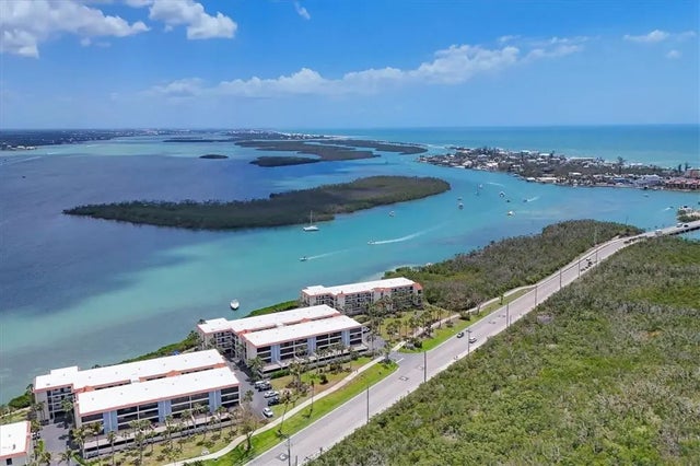 1701 Beach Rd 208, ENGLEWOOD