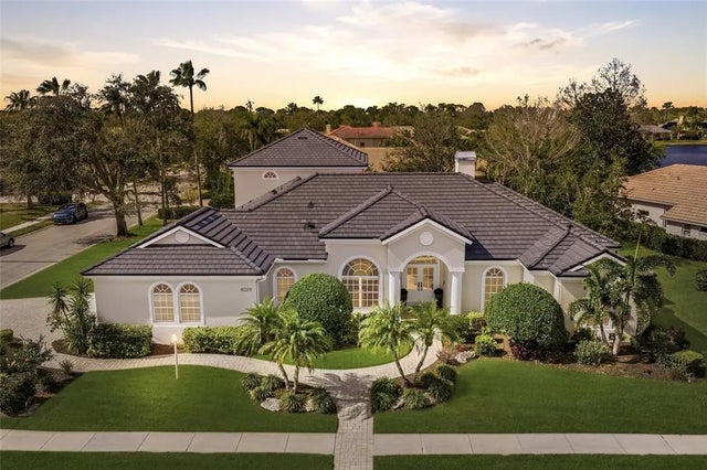 8009 Royal Birkdale Circle, LAKEWOOD RANCH