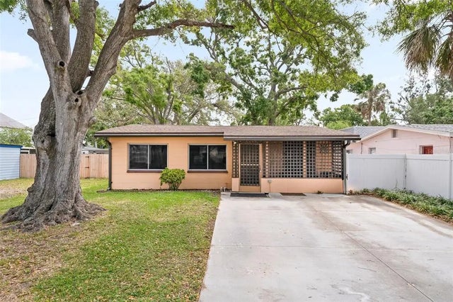 7141 56th Street N, PINELLAS PARK