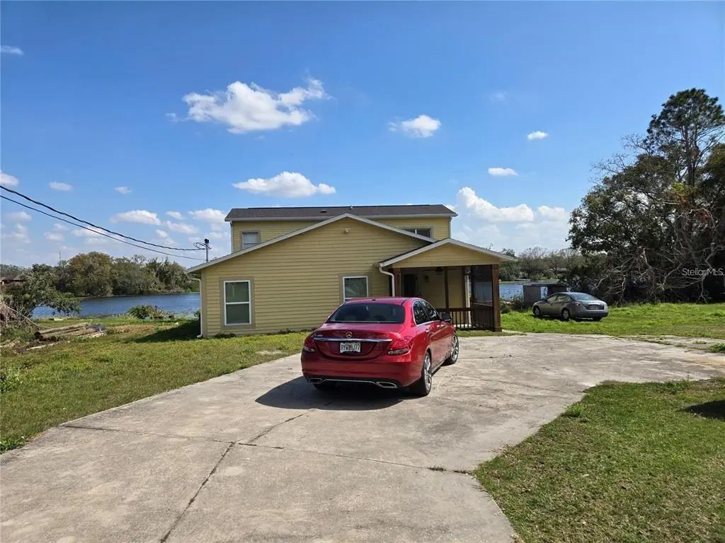 8725 Twin Lakes Boulevard, TAMPA
