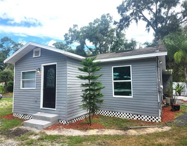 1104 E Alsobrook Street, PLANT CITY