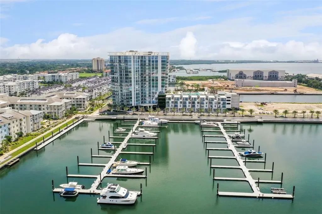 5120 Marina Way 7707, TAMPA