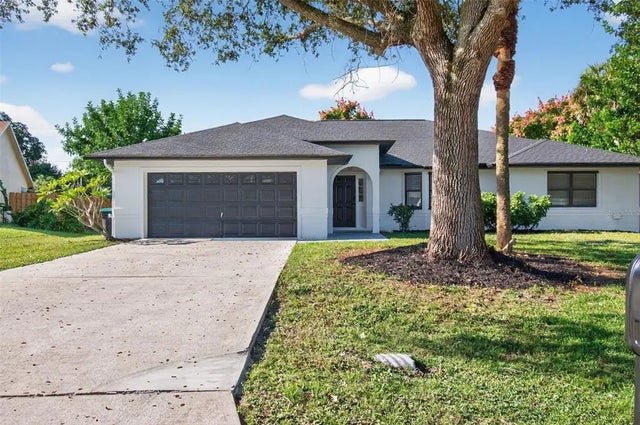 282 Awin Circle Se, PALM BAY