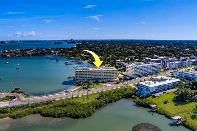 100 Bluff View Drive 110c, BELLEAIR BLUFFS